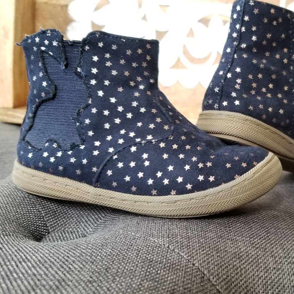 Cat&Jack girls bunny boots